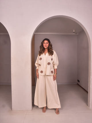 Isla Shirt - Beige Applique