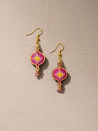 Wood Earrings In Pink WHE
