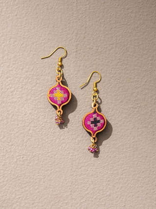 Wood Earrings In Pink WHE