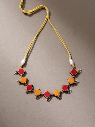 Wood Choker Necklace In Red WHE