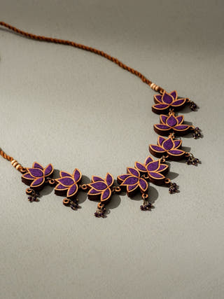 Wood Lotus Choker Purple WHE