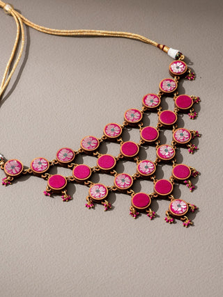 Wood Banarasi Necklace In Pink WHE