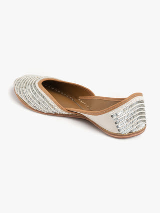 Luna Genuine Leather Punjabi Jutti for Women