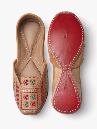 Artsy Beige Genuine Leather Punjabi Jutti for Women
