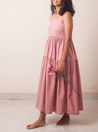 Mauve Rose Dress Key Story