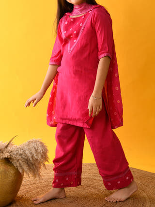 Yoke Set Hot Pink KALP