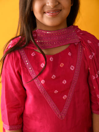 Yoke Set Hot Pink KALP