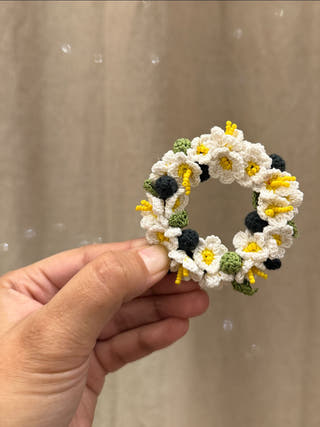 Safed Gul Brooch