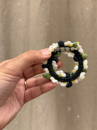 Safed Gul Brooch
