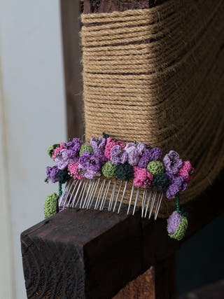 Tulips Hair Comb