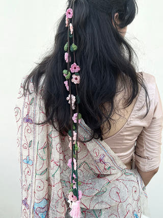 Pink and Peach Daisies Parandi Ikriit'm