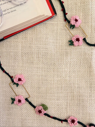 Gulabi Phool Specs String