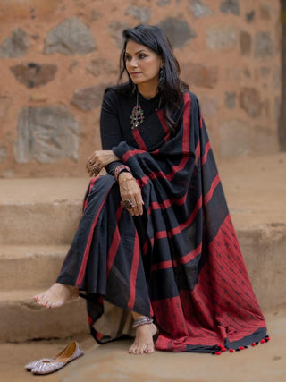 Kapaas Black and Red Saree SoulWeaves