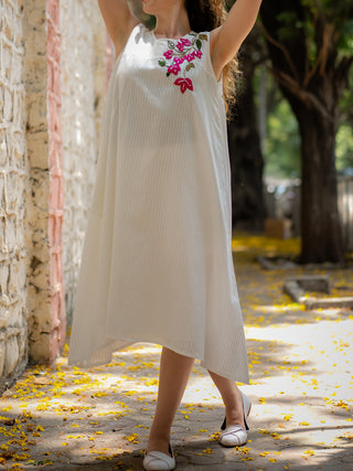 White Floral Hand-embroidery Dress Krushnachuda