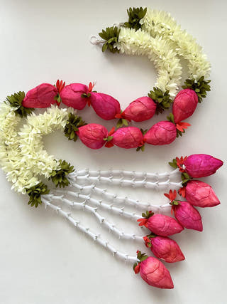 Kamal ke phool Long Festive Decor Hanging Little Canvas