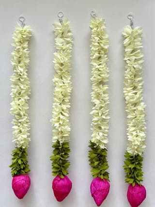 Kamal ke phool Short Festive Decor Hanging Little Canvas