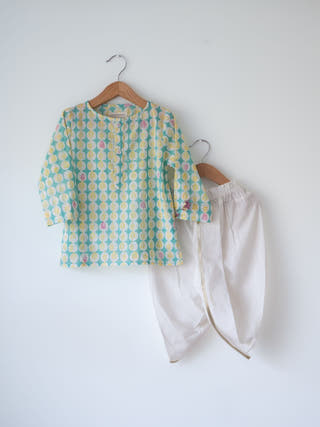 Rasa Green Monstera Print Full Sleeve Cotton Kurta