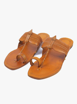 Gemini Yellow Men Kolhapuri Chappal