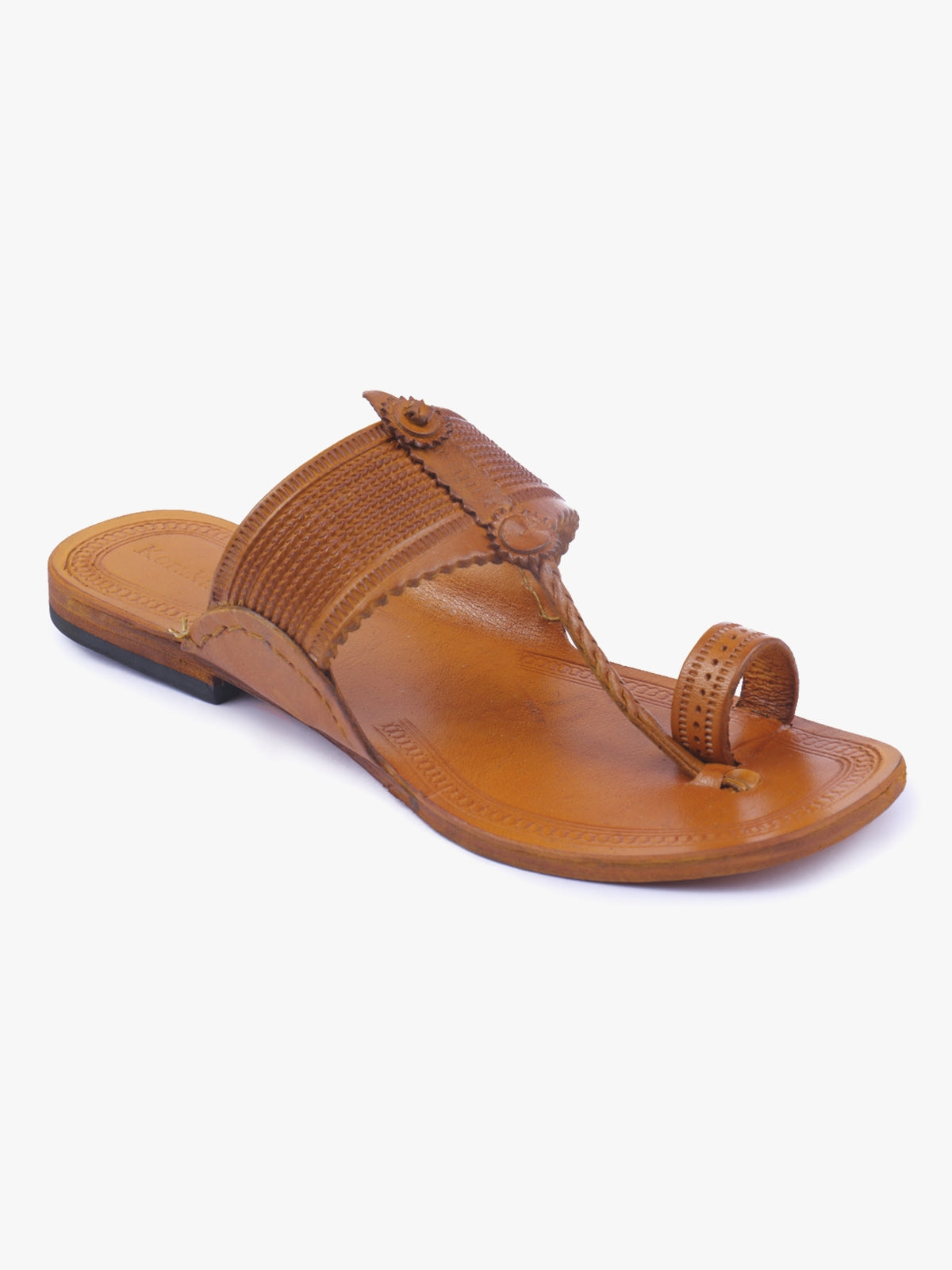 Tranquil Yellow Kolhapuri Chappal for Women image 2
