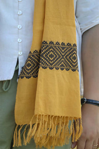 Gai Gamek Handwoven Stole Mustard