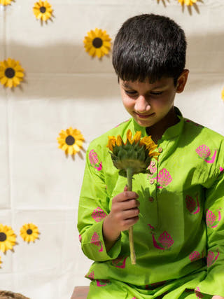 A Graceful Peacock Green Ethnic Wear