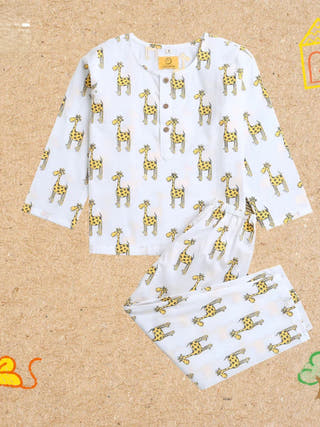 The Curious Giraffe Unisex Nightdress