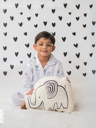 A Stomping Elephant Unisex Nightdress