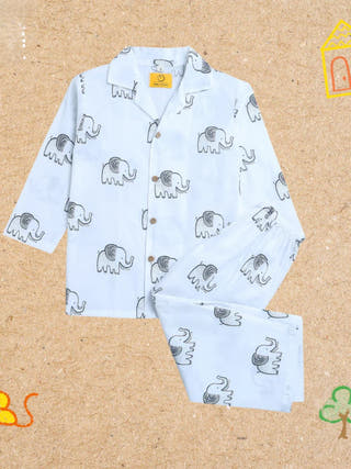 A Stomping Elephant Unisex Nightdress
