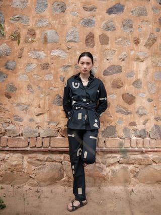 Black Triangle Printed Nara Front Knot Shirt