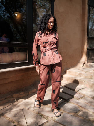 Copper Triangle Printed Nara Front Knot Shirt