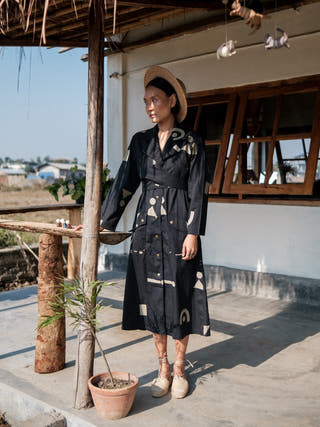 Black Triangle Printed Copenhagen Trench