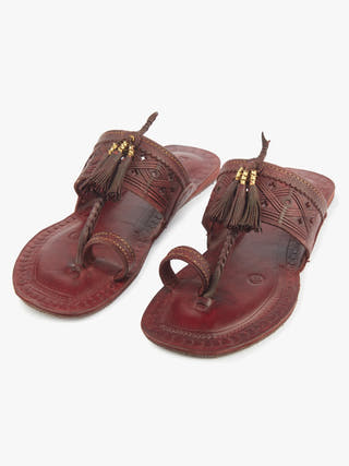 The Burgandy Legacy Kolhapuri Chappal for Women