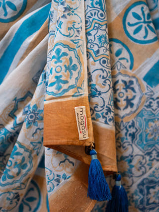 Azulejo Mul Cotton Saree Blue Mogasu
