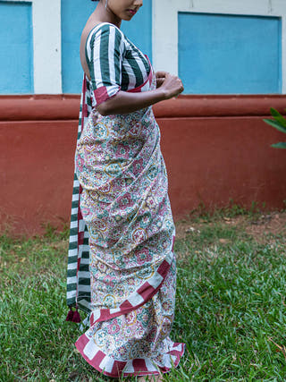 Block Printed Azulejo Mul Cotton Saree Red Mogasu