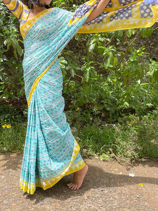 Sunbird Mul Cotton Saree Purple Mogasu