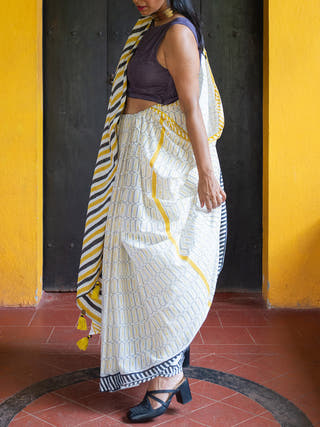 Sacada Mul Cotton Saree Mustard Mogasu