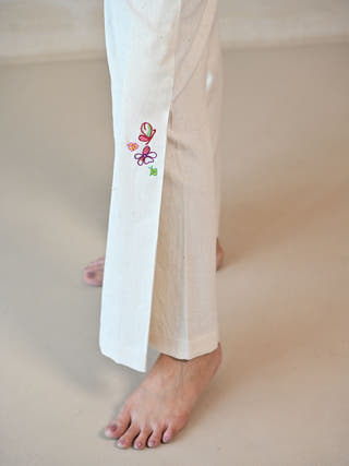 Side-Pleated Pants with Embroidered Accents