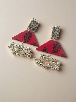 Red Printed Swan And Silver Ghungroo Earrings
