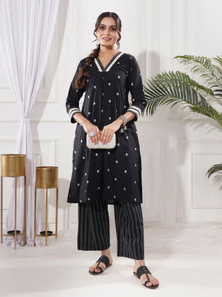 Rajni Black A-line Cotton Kurta