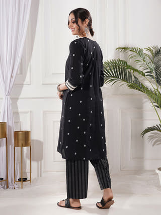 Rajni Black A-line Cotton Kurta