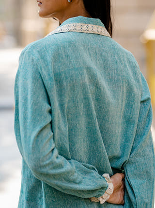 Breathable shirt with crochet trim Green Krushnachuda