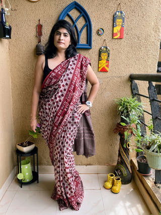 Small Polka Cotton Ekla Cholo Saree