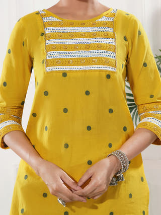 Sohe Yellow Cotton Short Kurta Set