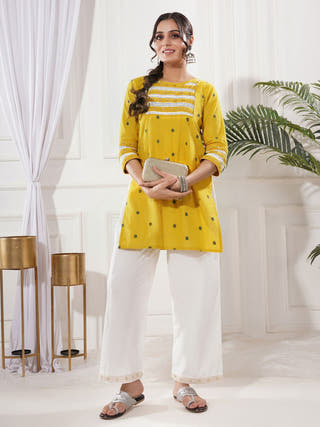 Sohe Yellow Cotton Short Kurta Set