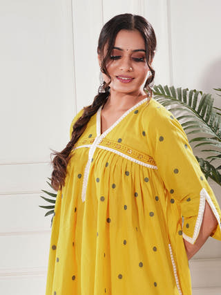Sohini Yellow A-line Cotton Kurta