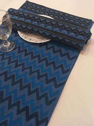 Indigo Zig-zag Table Runner and Mats - Set of 6