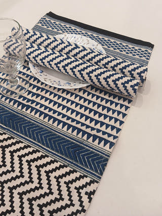 HandBlock Print Zig-zag Table Runner and Mats - Set of 6