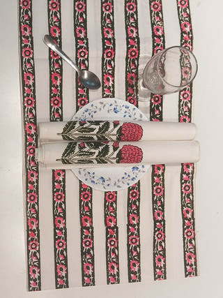 Stripes Table Runner and Mats Set of 6