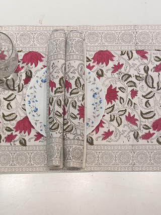 Floral Runner and Mats- Set of 6