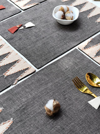Obelisk Handwoven Table Mats Set O  6 Pcs Grey Veaves